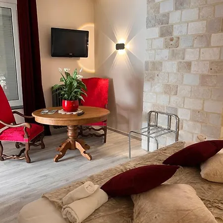 Bed & Breakfast Le Clos Joli *