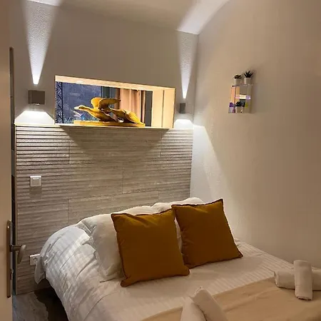 Le Clos Joli Bed & Breakfast