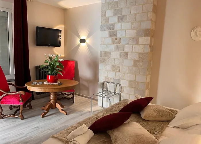 Le Clos Joli Bed & Breakfast Haybes