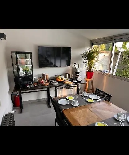 Bed & Breakfast Le Clos Joli *