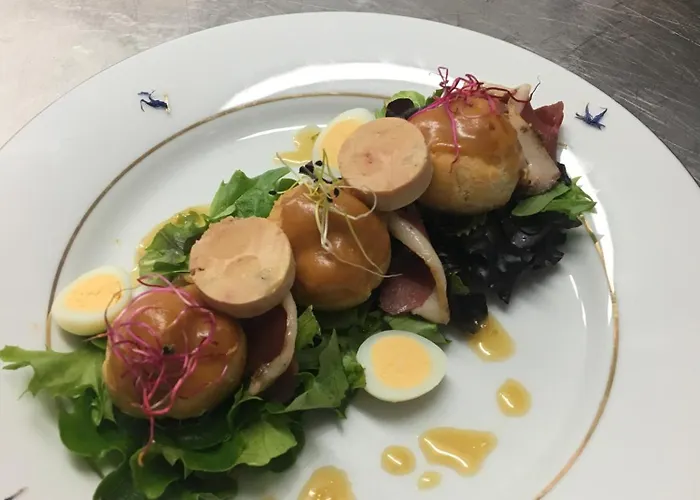 Le Clos Joli Bed & Breakfast *